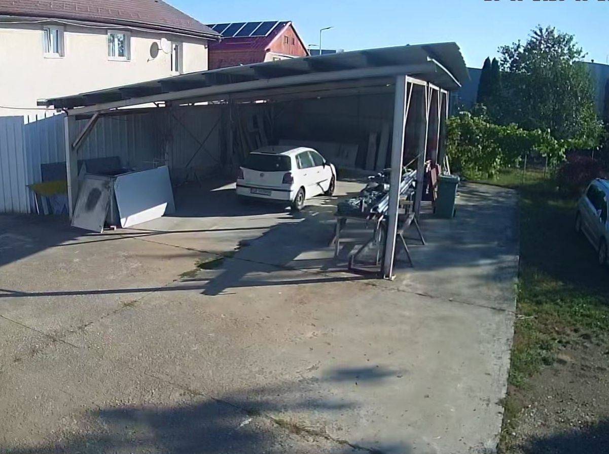 Loc de parcare interior de închiriat în Strada Grigore Ionescu 8, Cisnadie – fotografia 4