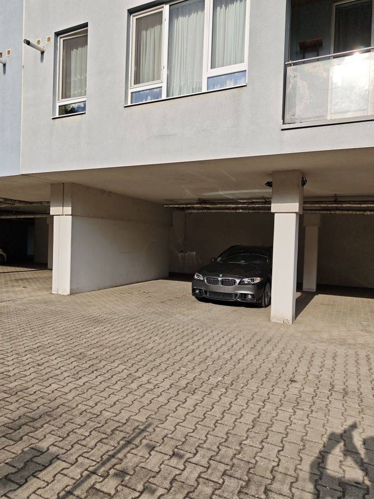 Loc de parcare tip garaj de închiriat în Drăgășani, Arad