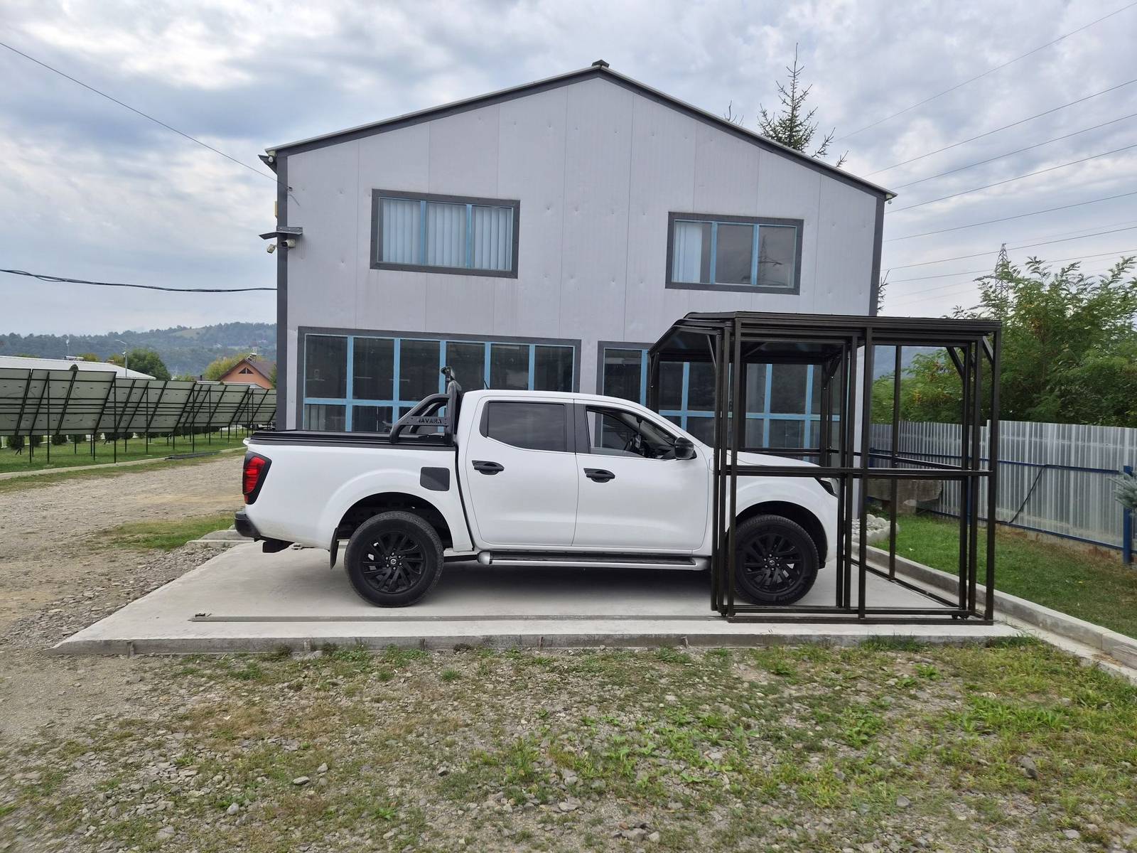 Loc de parcare tip garaj de vânzare în Zăvoi, Comanesti – fotografia 2