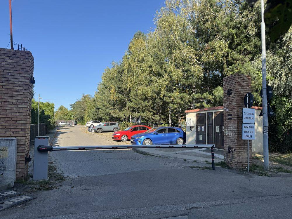 Loc de parcare exterior de închiriat în Strada Ilie Ilașcu 25, Suceava