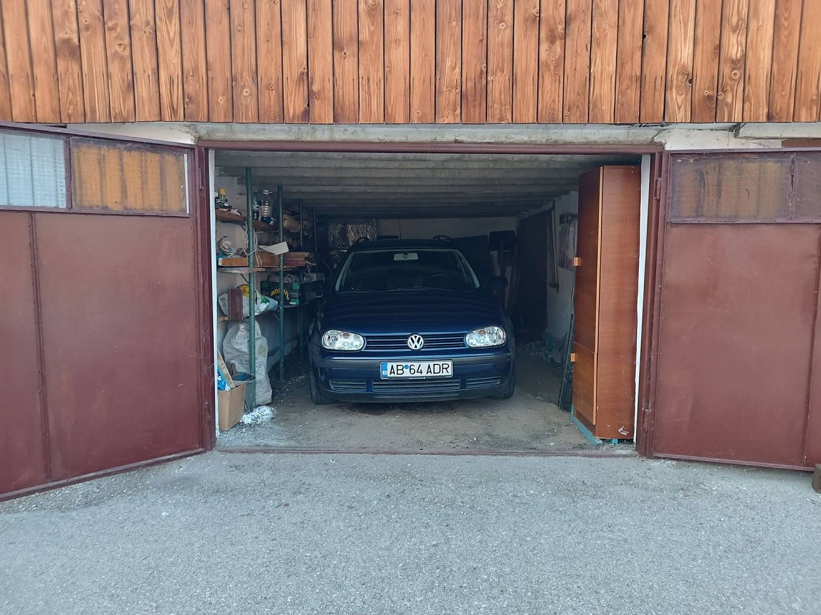Loc de parcare tip garaj de închiriat în Strada Transilvaniei 250, Aiud