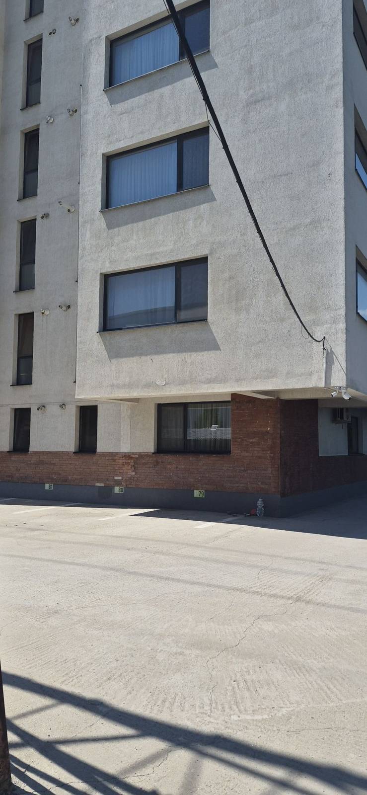 Loc de parcare exterior de închiriat în Șoseaua Berceni, Sectorul 4 – fotografia 2