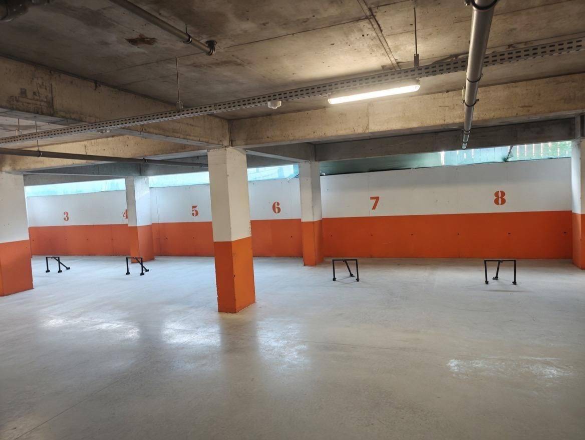 Loc de parcare interior de închiriat în Strada Ștefan Baciu, Brasov