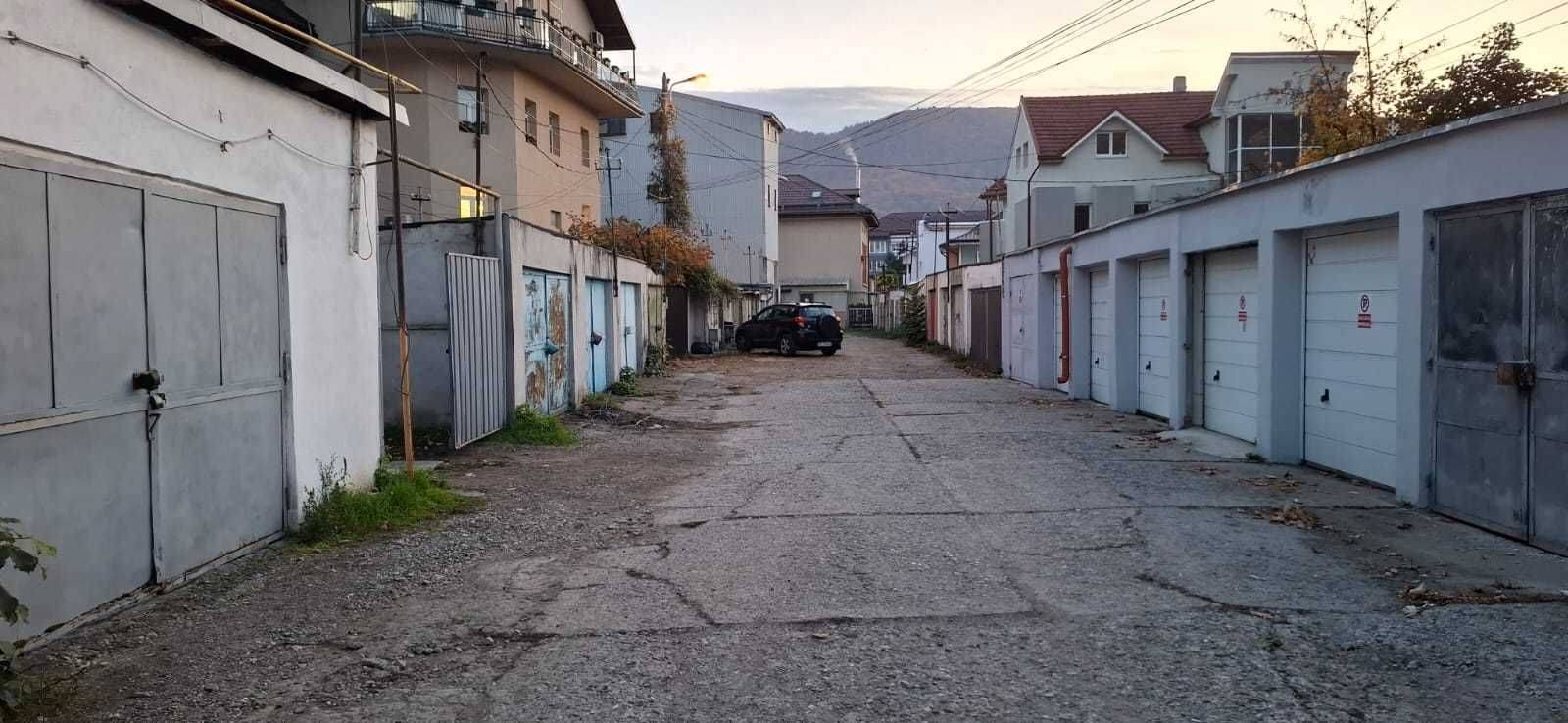 Loc de parcare tip garaj de închiriat în Strada Durăului, Piatra Neamt – fotografia 2