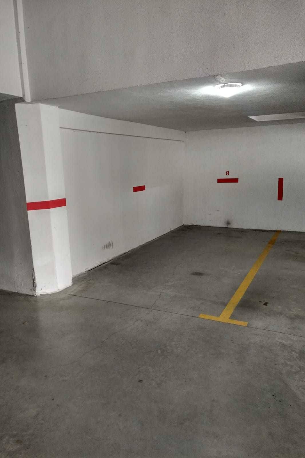 Loc de parcare interior de închiriat în Strada Vasile Conta 2, Cluj-Napoca