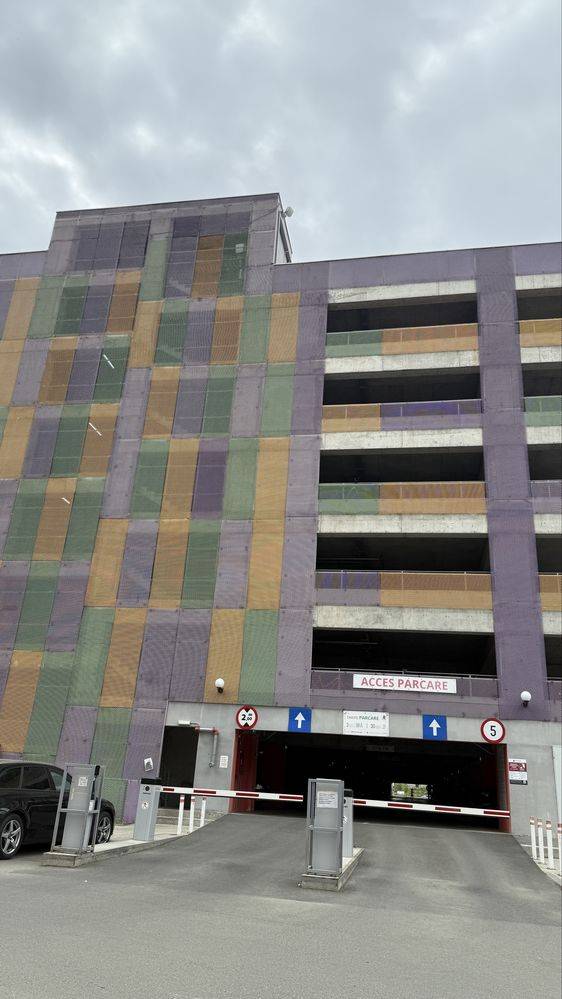 Loc de parcare interior de închiriat în Drumul Gura Calitei 4-32, Catelu