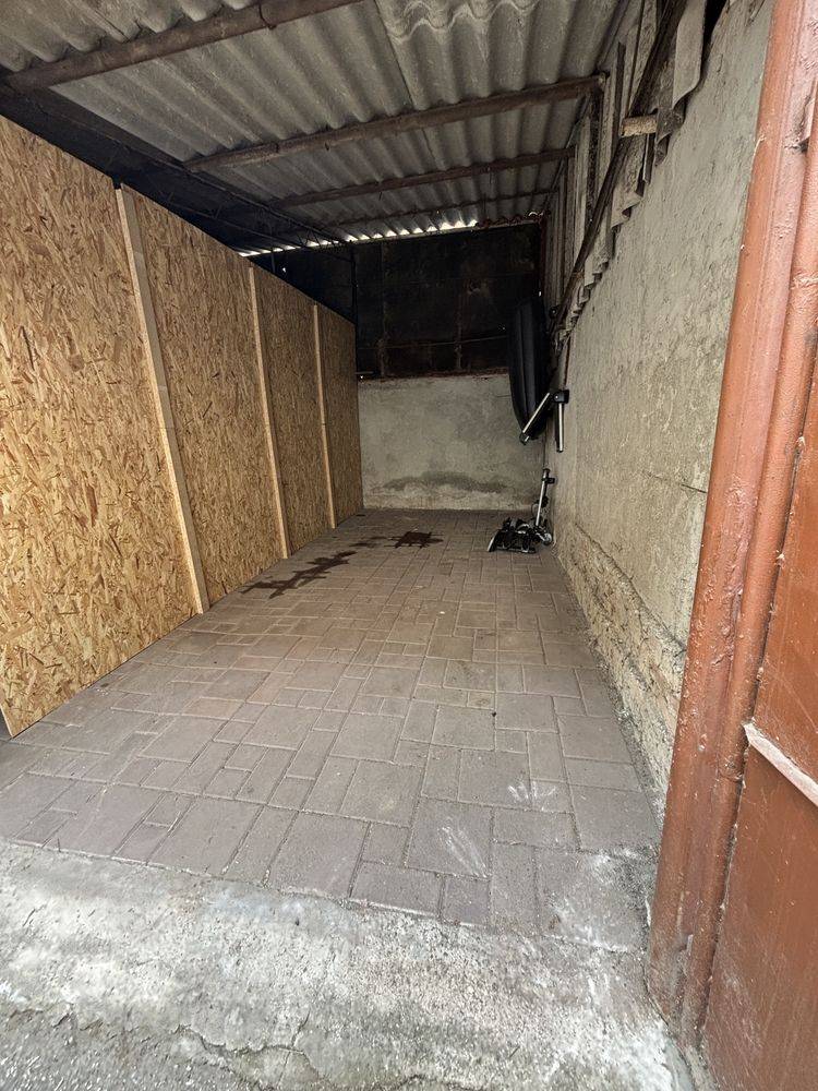 Loc de parcare tip garaj de închiriat în Alba Iulia