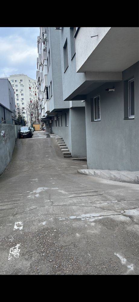 Loc de parcare exterior de închiriat în Strada Luică 62-64, Sectorul 4
