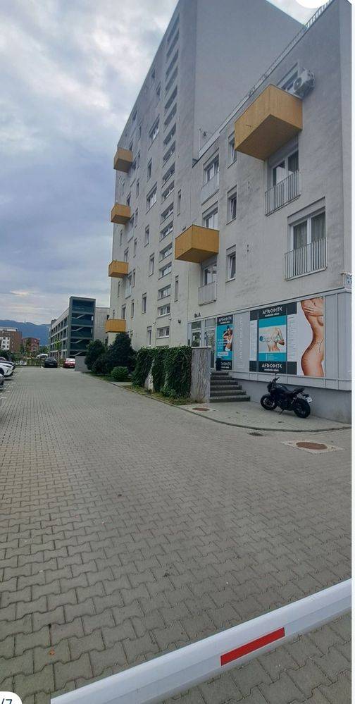 Loc de parcare interior de închiriat în Strada Ioan Popasu, Brasov