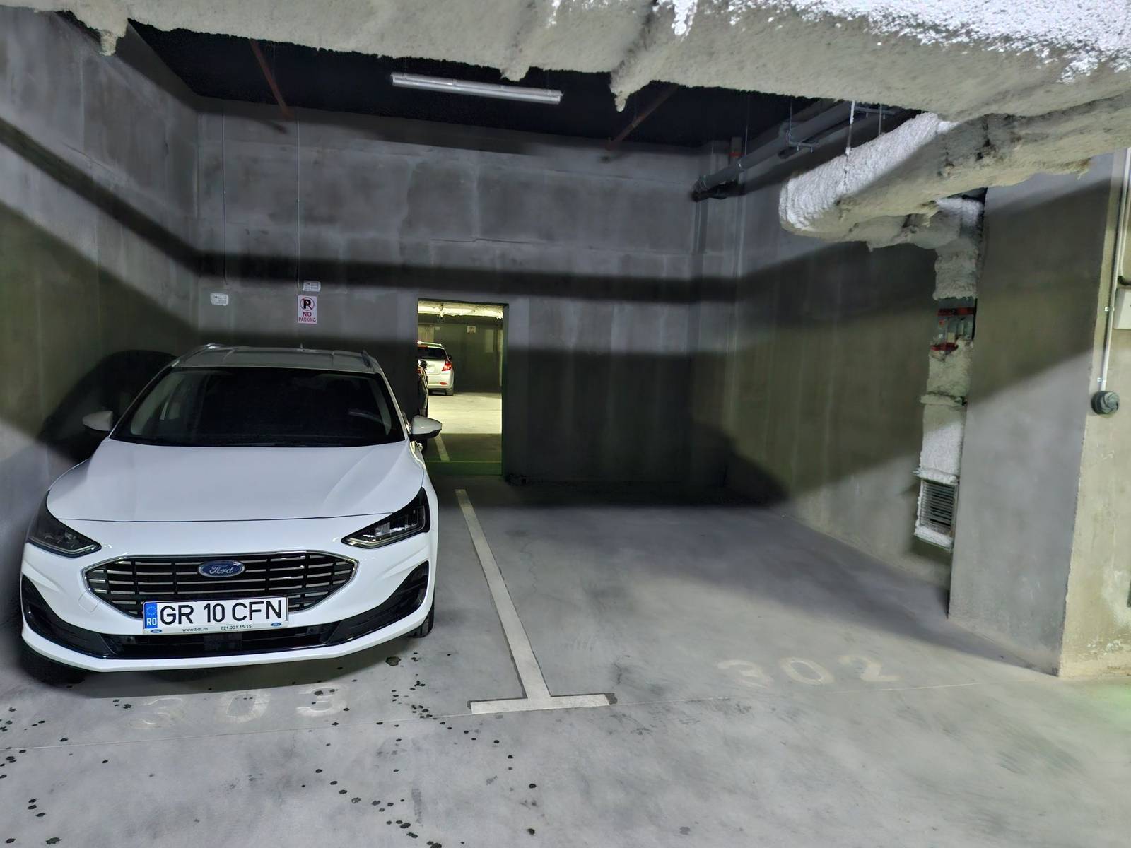 Loc de parcare interior de închiriat în Strada Brașov, Sectorul 6 – fotografia 3