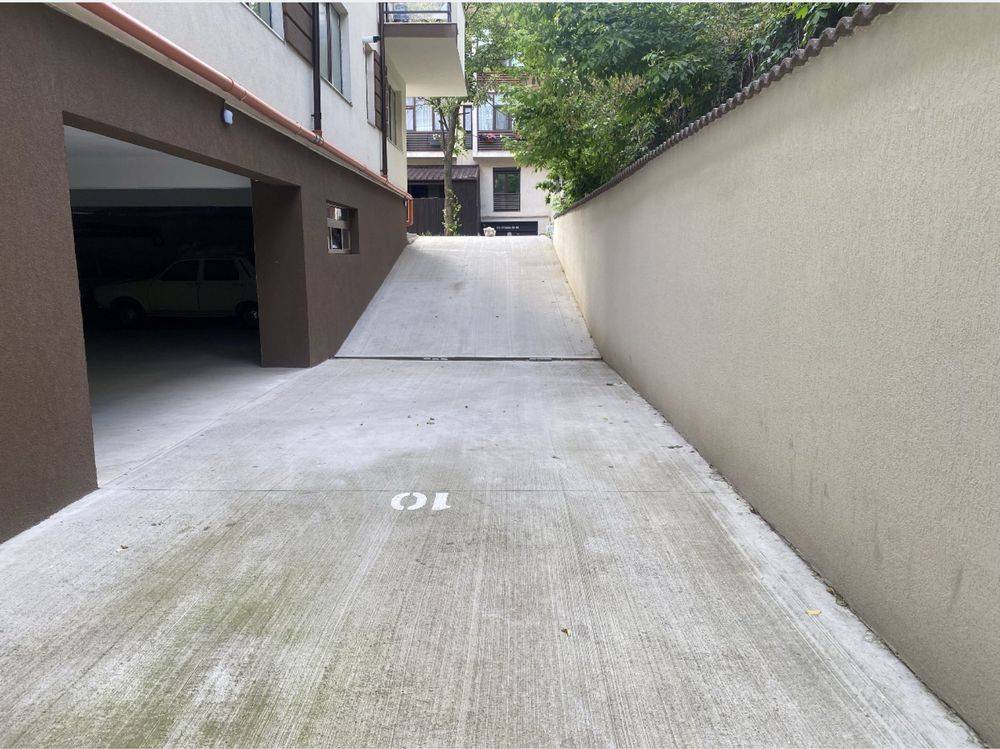 Loc de parcare tip garaj de închiriat în Strada Străbună 65, Sectorul 1 – fotografia 2