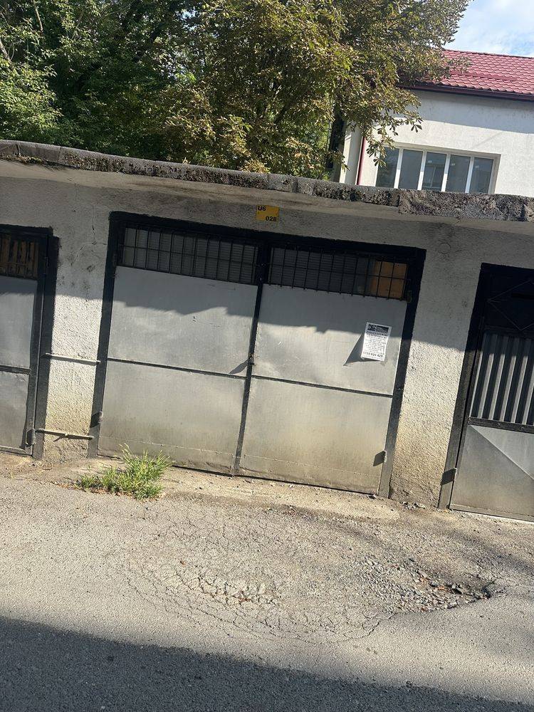 Loc de parcare tip garaj de închiriat în Strada Cuza Vodă, Baia Mare