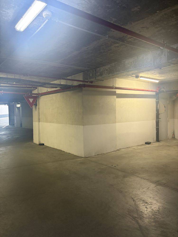 Loc de parcare interior de închiriat în Nerva Traian, Sectorul 4