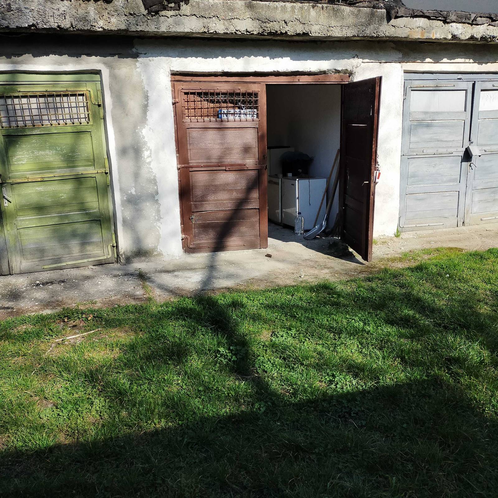 Loc de parcare interior de închiriat în Cartier Tei, Piatra Neamt – fotografia 2