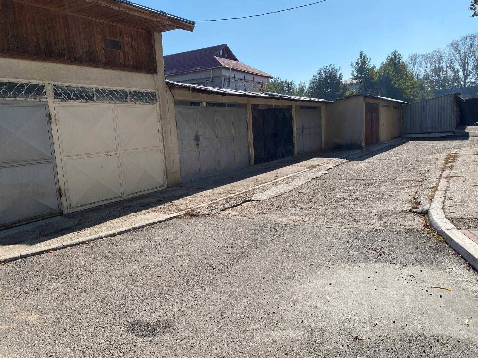 Loc de parcare tip garaj de vânzare în Zona Centrală, Tecuci