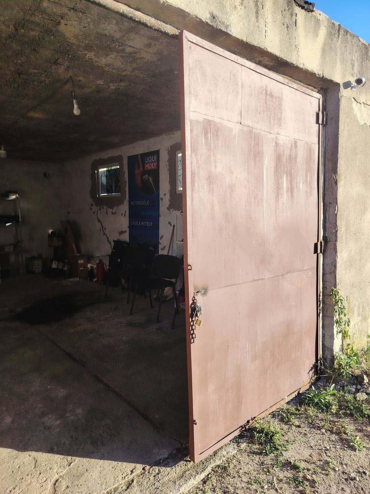 Loc de parcare interior de închiriat în Strada Gării, Pitesti