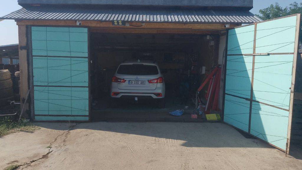Loc de parcare tip garaj de închiriat în Strada Crișan, Buftea