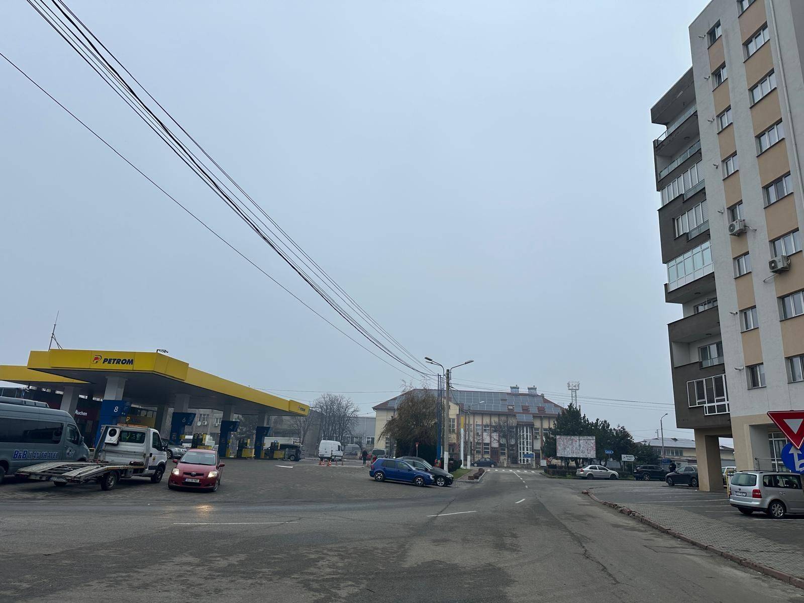 Loc de parcare tip garaj de închiriat în Piața Gării, Craiova – fotografia 2