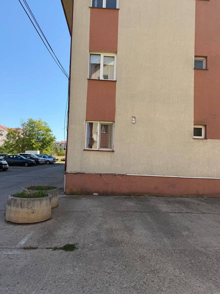 Loc de parcare exterior de vânzare în Strada Eroilor 172, Floresti