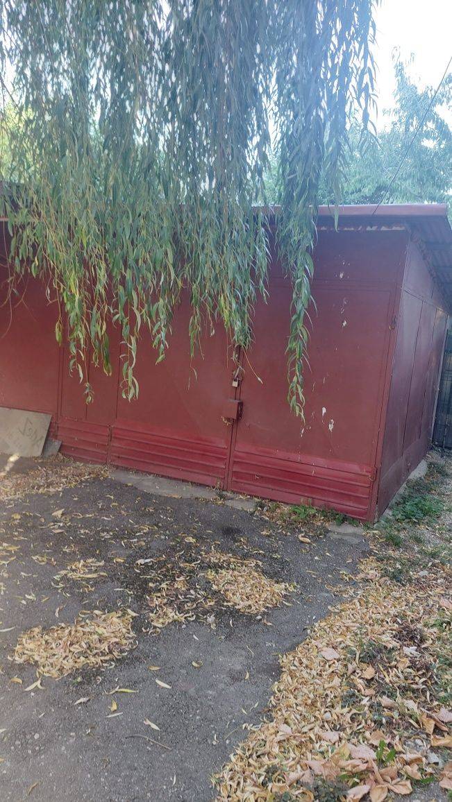 Loc de parcare tip garaj de vânzare în Strada 1 Decembrie, Gaesti