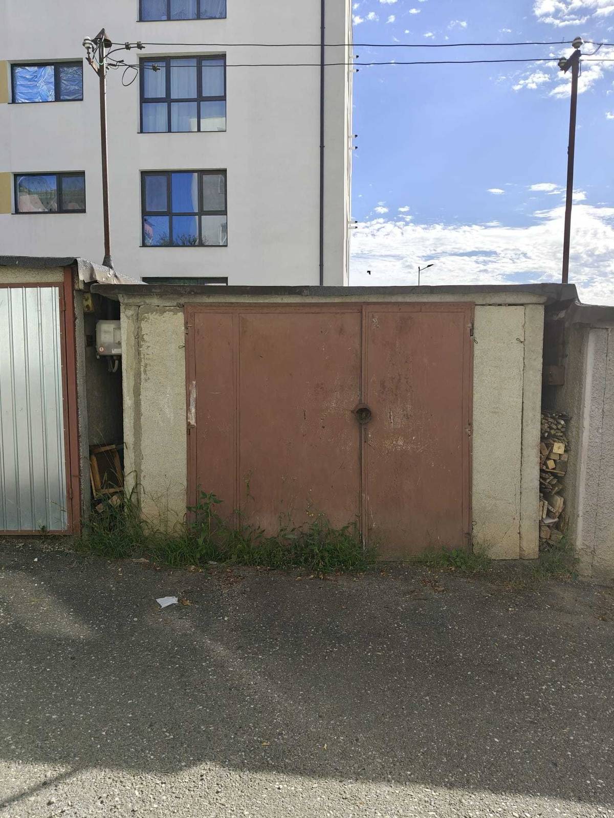 Loc de parcare tip garaj de vânzare în 1 Mai, Dej