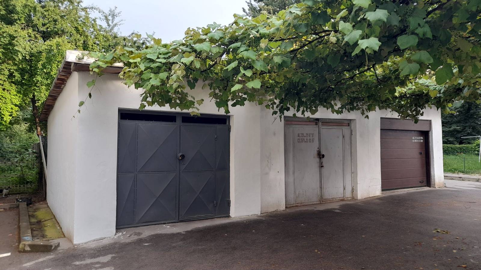 Loc de parcare tip garaj de vânzare în Strada Sucevei 5, Botosani
