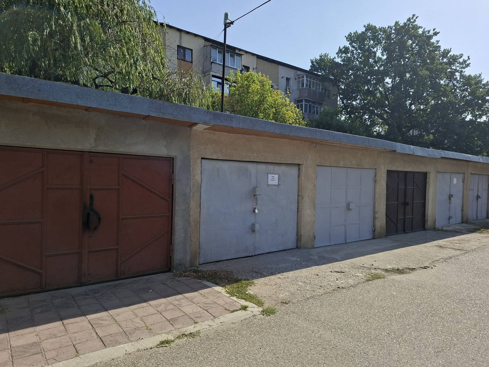 Loc de parcare tip garaj de vânzare în Adjud