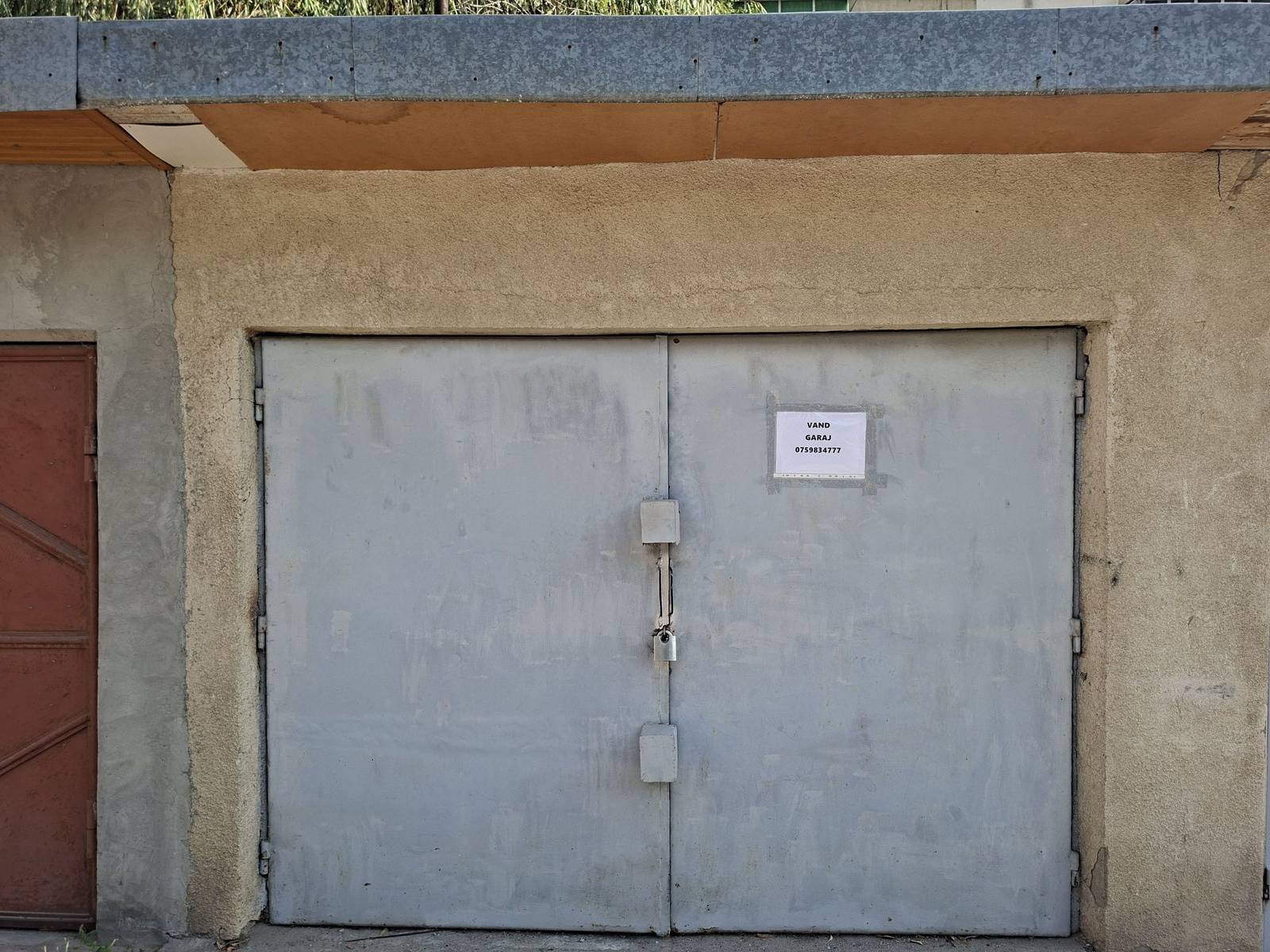Loc de parcare tip garaj de vânzare în Adjud – fotografia 3