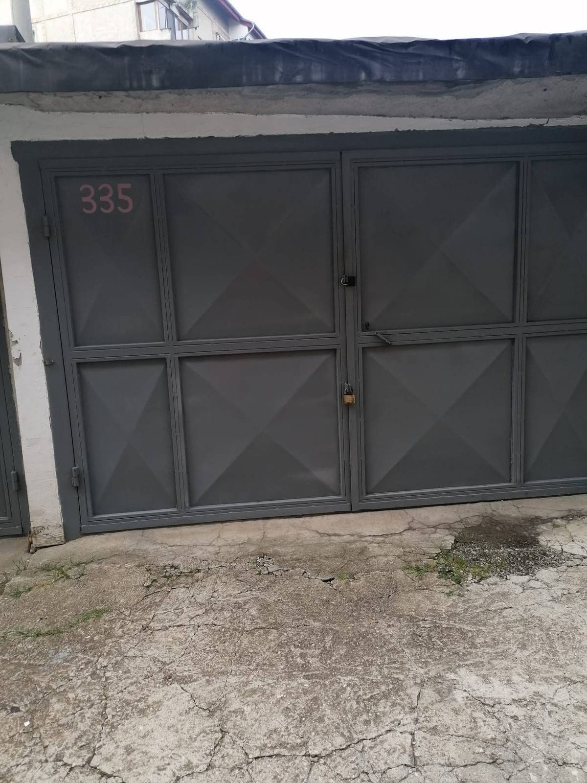 Loc de parcare tip garaj de vânzare în Strada Morii, Vulcan