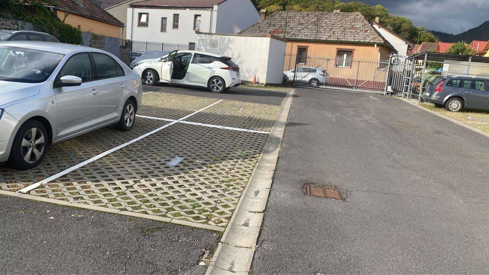 Loc de parcare interior de vânzare în Strada Carpaților, Brasov – fotografia 3