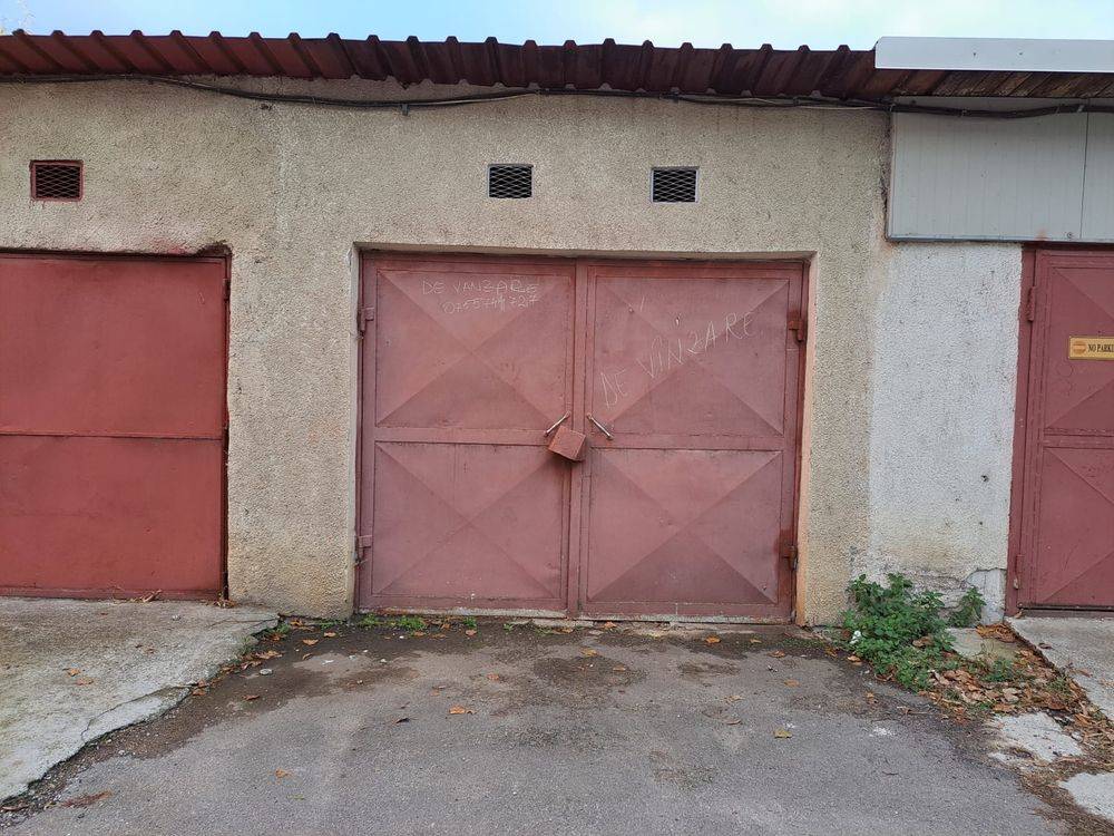 Loc de parcare tip garaj de vânzare în Aleea Complexului, Tecuci