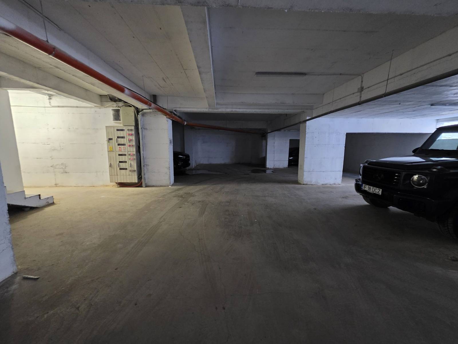 Loc de parcare interior de vânzare în Strada Liviu Rebreanu 3-5, Brasov – fotografia 3