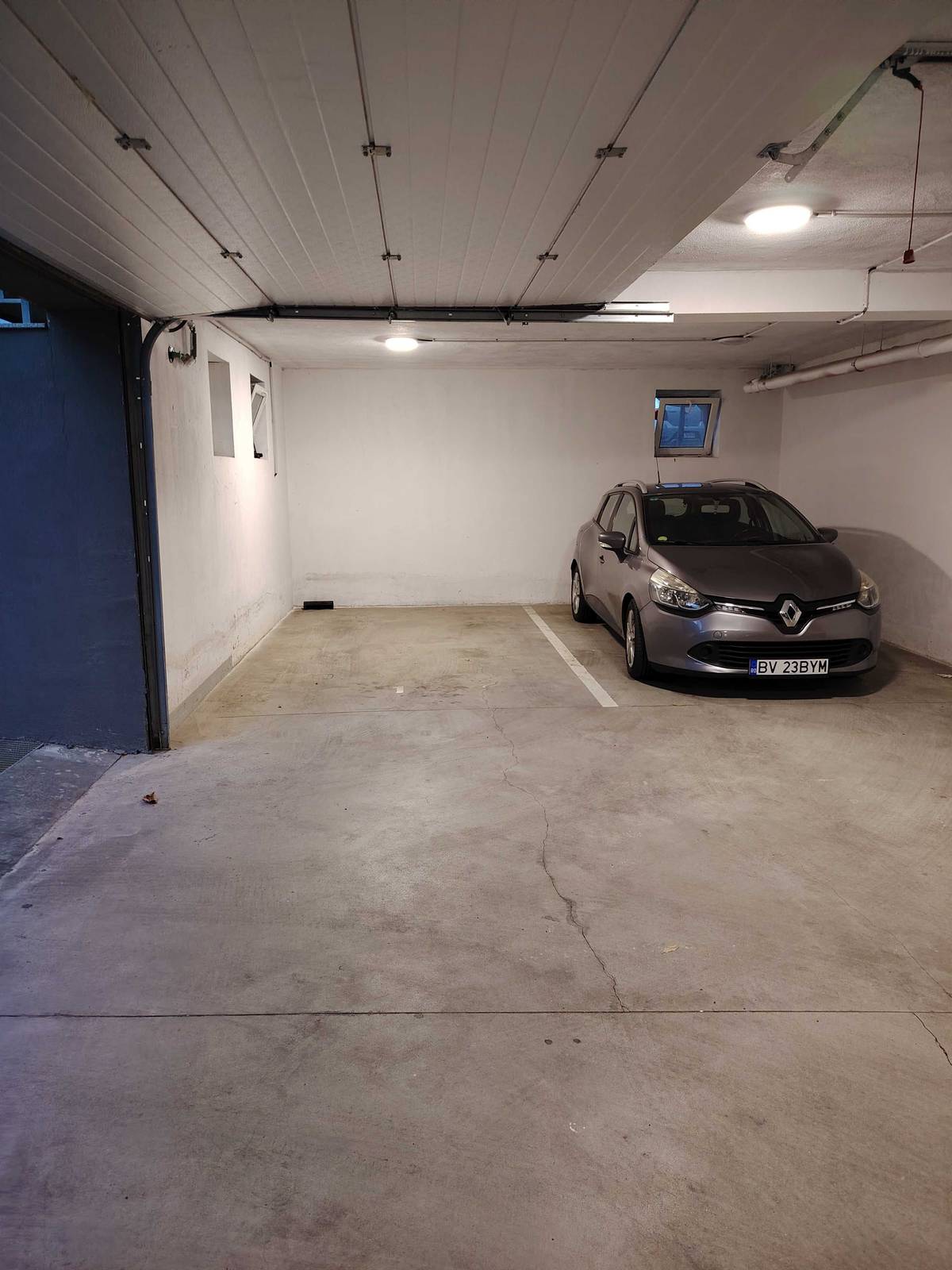 Loc de parcare interior de vânzare în Strada Lebedei 27, Brasov – fotografia 3