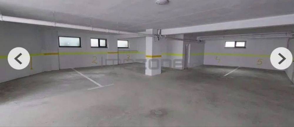 Loc de parcare tip garaj de vânzare în Sectorul 6