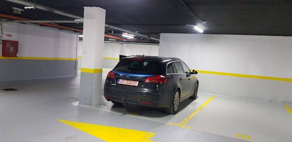 Loc de parcare interior de vânzare în Sectorul 2