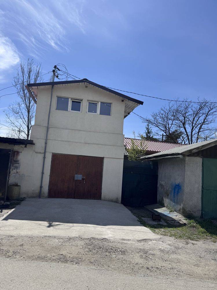 Loc de parcare tip garaj de vânzare în Petrosani