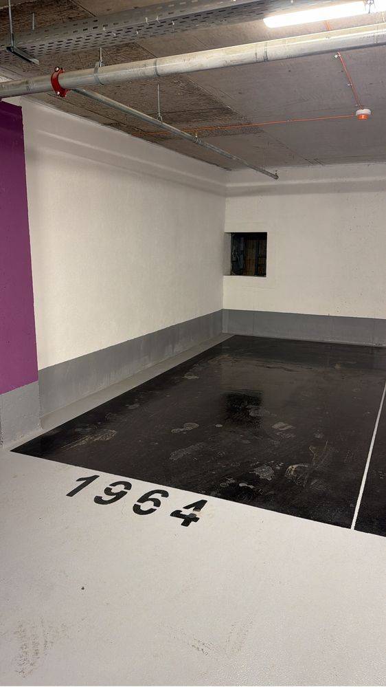Loc de parcare interior de vânzare în Voluntari