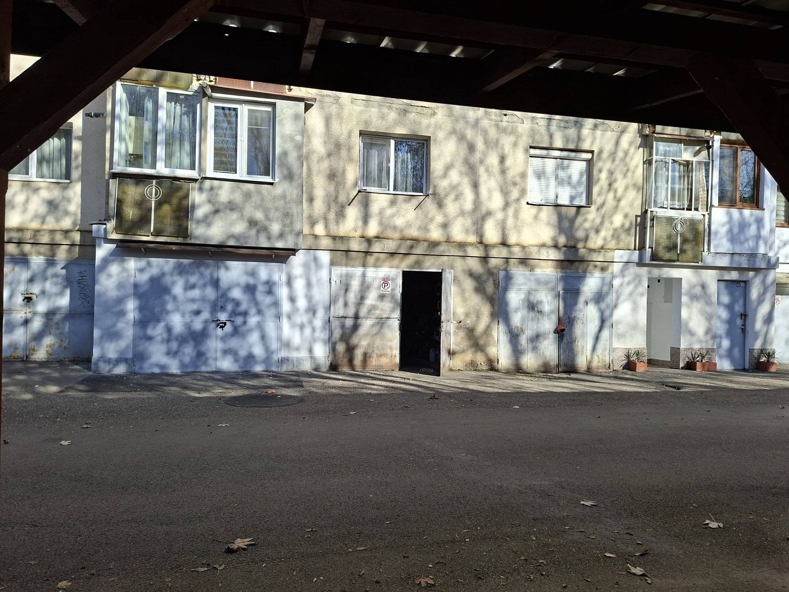 Loc de parcare tip garaj de vânzare în Strada Rămurele 17, Targu-Mures